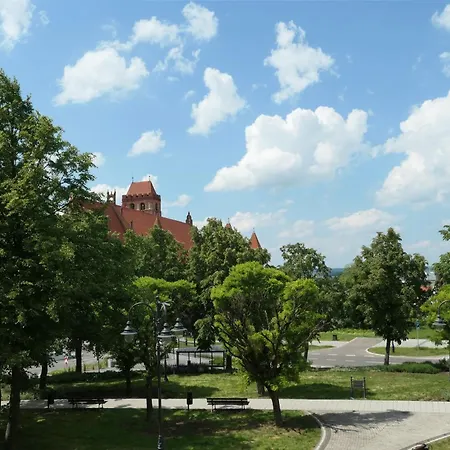 アパート Parkowe Nr 5 クフィジン